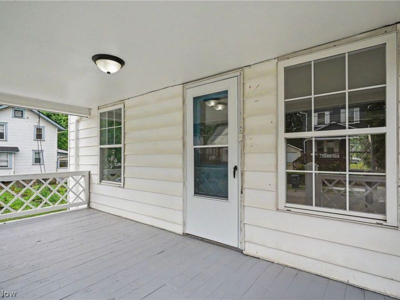 1010 Sawyer Avenue, Akron, OH 44310 Photo 3