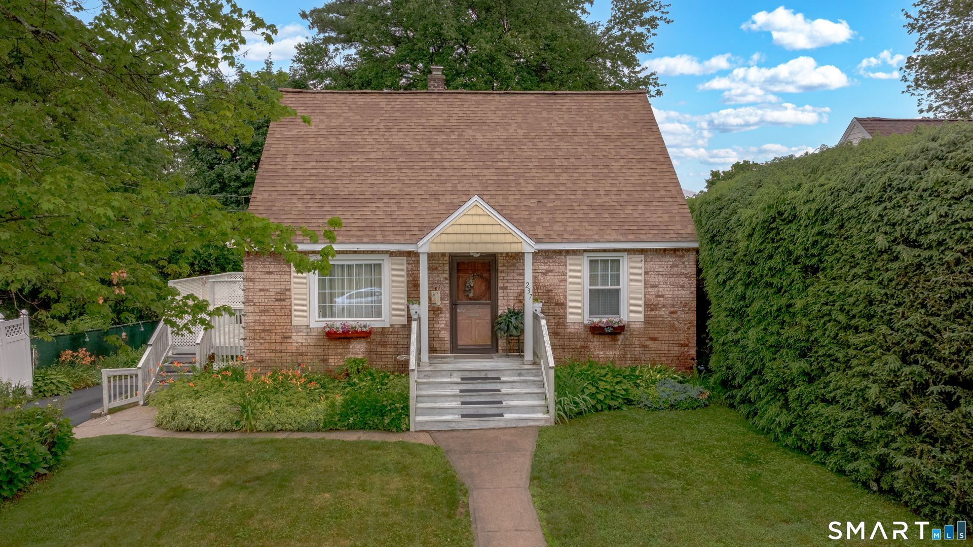 237 Alexander, Waterbury, CT 06705 Main Photo