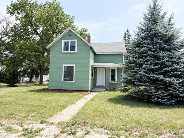 502 3rd Avenue NW, Wilmont, MN 56185