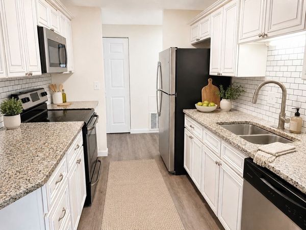 150 Elm St, Unit 3, Braintree, MA 02184