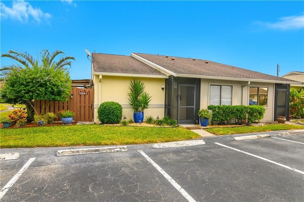 5266 Cedarbend Dr , Unit 1, Fort Myers, FL 33919 Photo