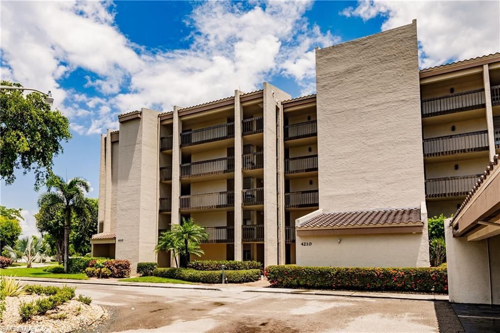 4210 Steamboat Bend , Unit 405, Fort Myers, FL 33919 Photo