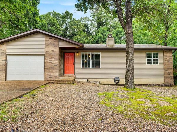 99 Westbury Drive , Bella Vista, AR 72714