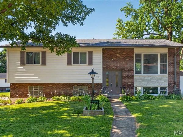 4404 Patston Drive , Unincorporated, MO 63128