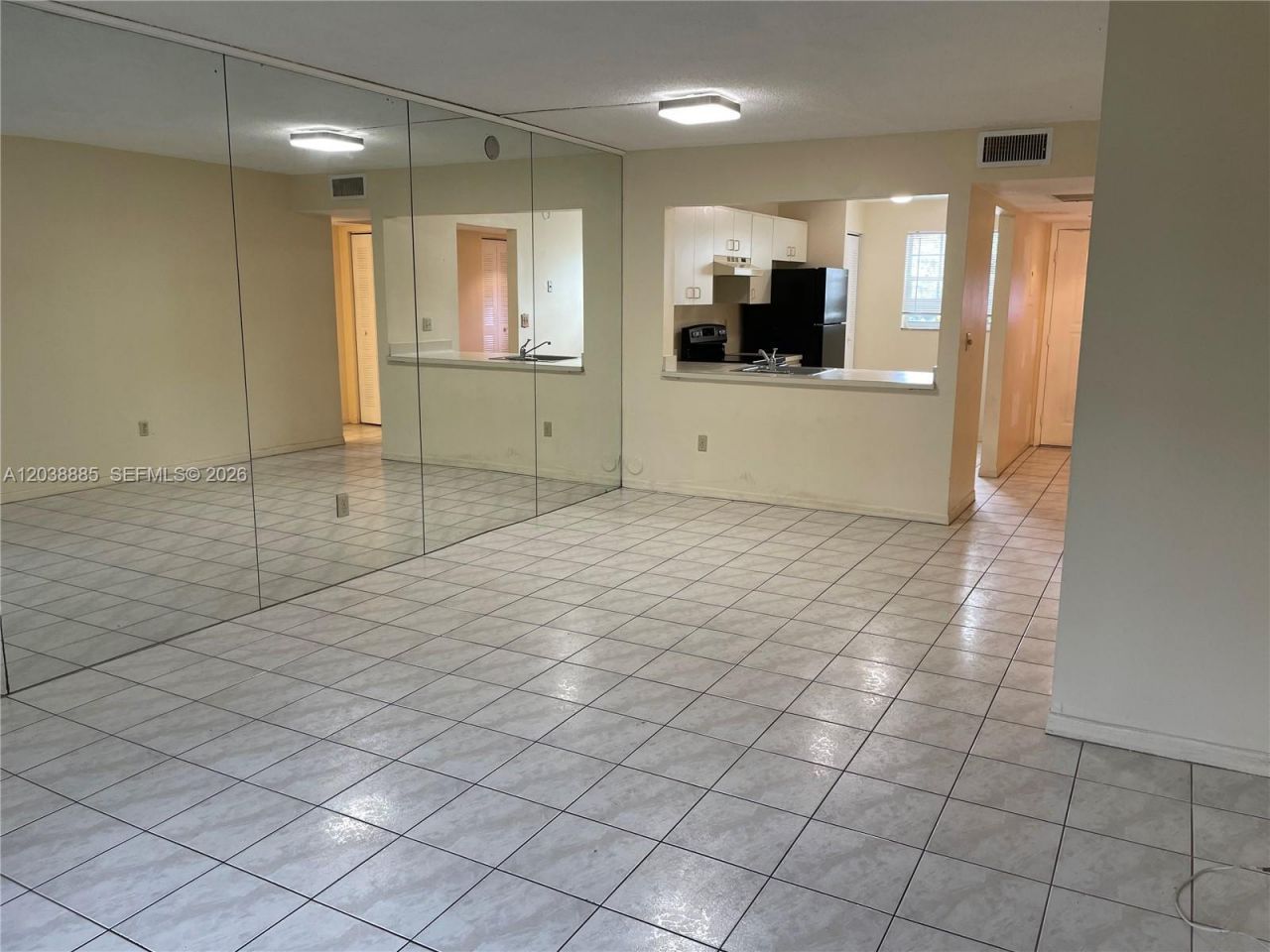 426 NE 210th Cir Ter , Unit 103-2, Miami, FL 33179 Photo