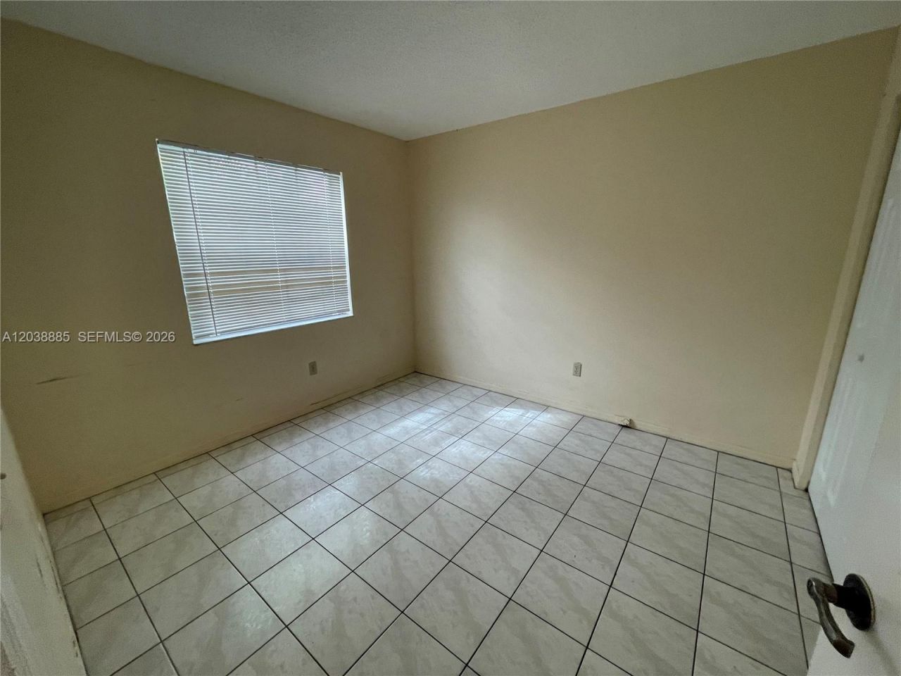 426 NE 210th Cir Ter , Unit 103-2, Miami, FL 33179 Photo