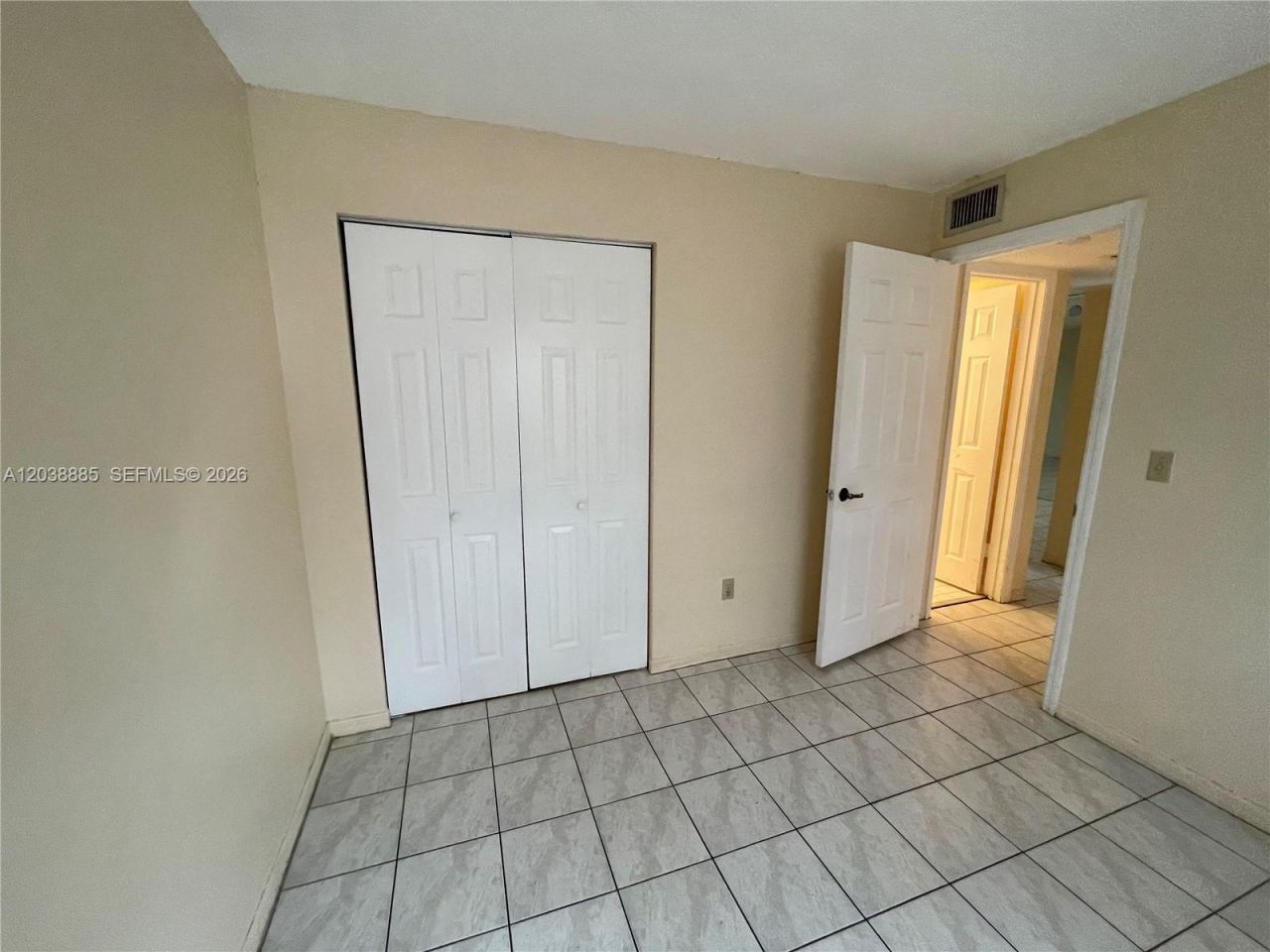 426 NE 210th Cir Ter , Unit 103-2, Miami, FL 33179 Photo