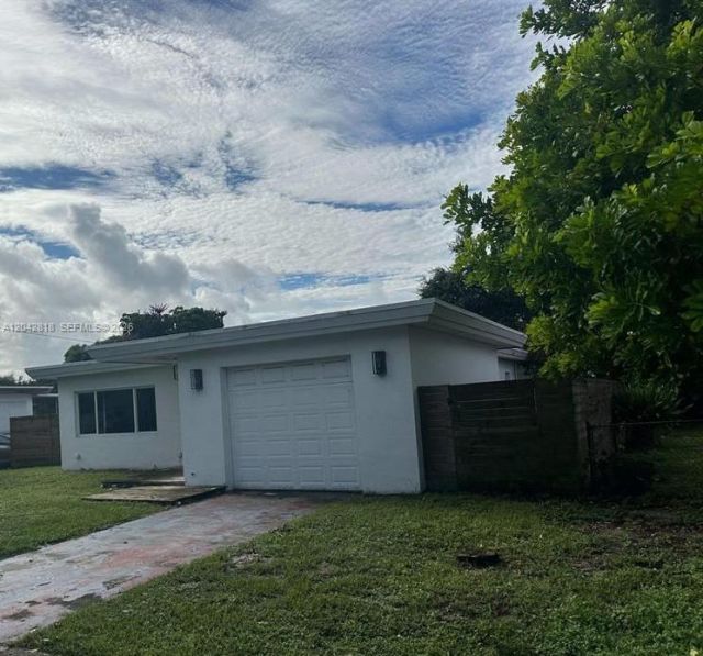 1954 Thomas St , Hollywood, FL 33020 Photo