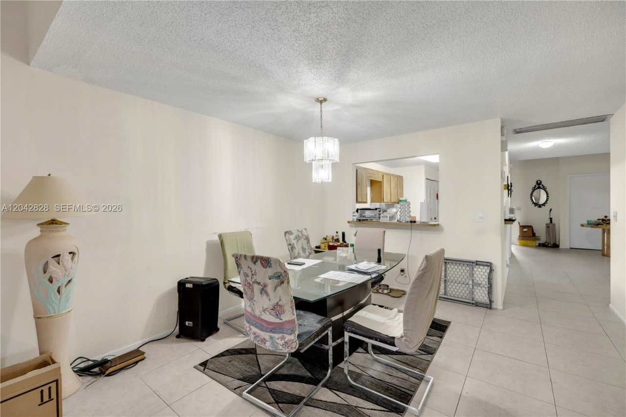 1491 NW 95th Ter, Unit 201, Pembroke Pines, FL 33024 Photo