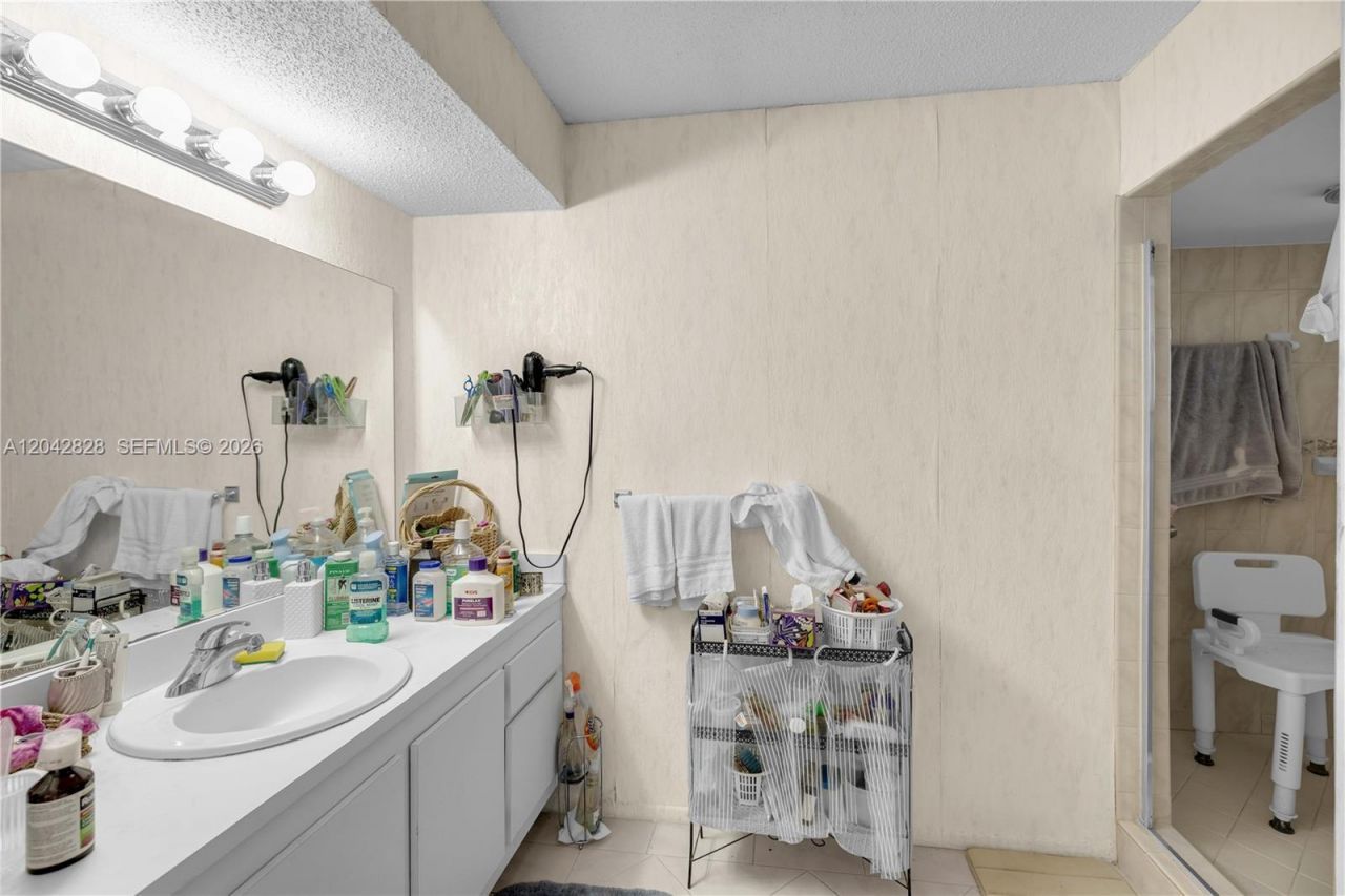 1491 NW 95th Ter, Unit 201, Pembroke Pines, FL 33024 Photo