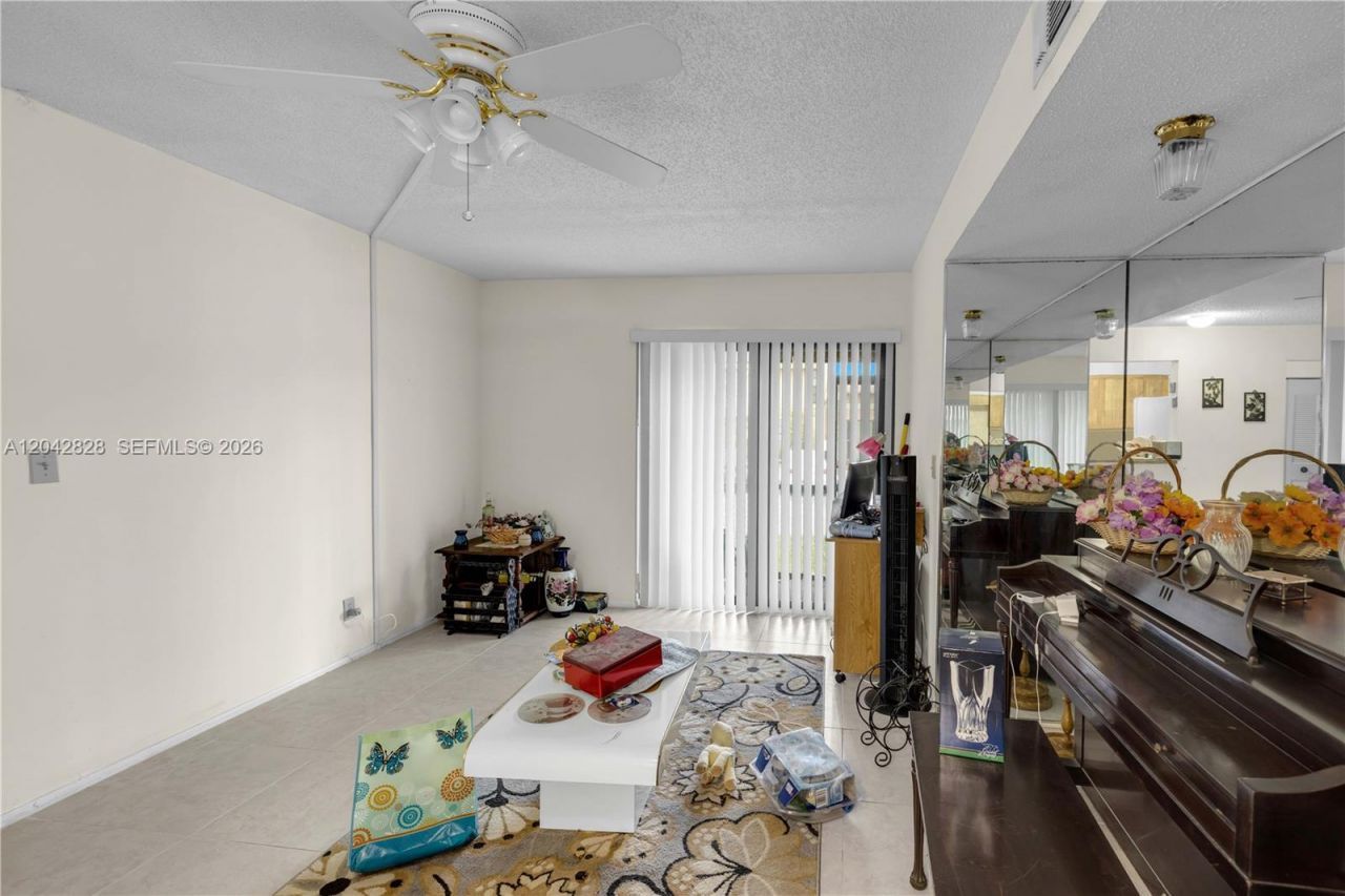 1491 NW 95th Ter, Unit 201, Pembroke Pines, FL 33024 Photo