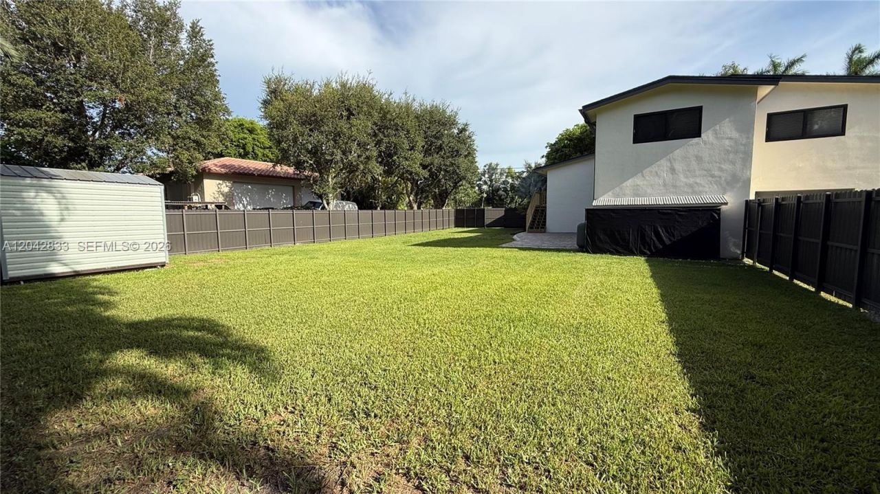 10751 SW 48th St, Davie, FL 33328 Photo
