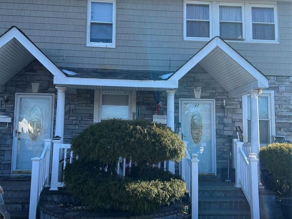 32 Madison Avenue , Westbury, NY 11590