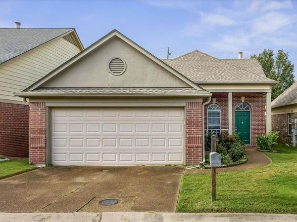9151 S BERRY GARDEN CIR, Memphis, TN 38016