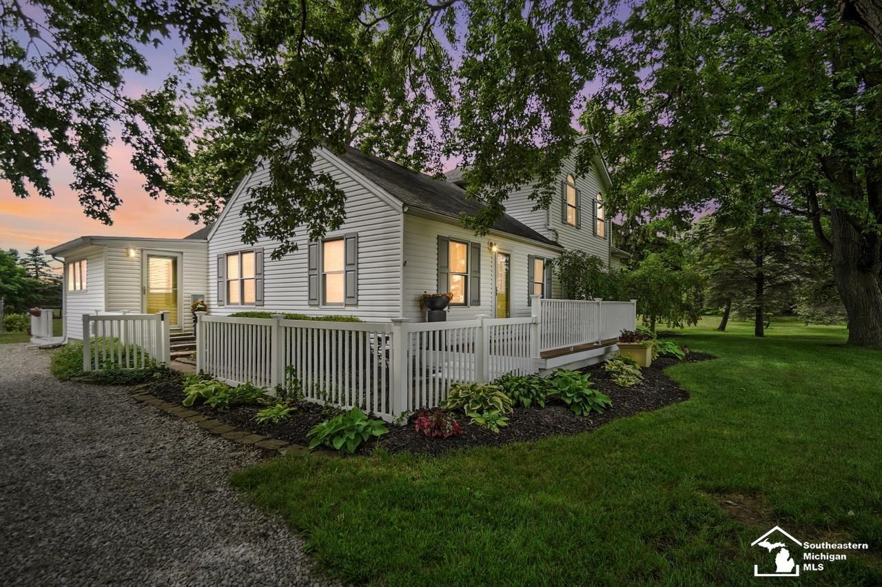 13378 South County Line Highway, Ottawa Lake, MI 49267 Main Photo