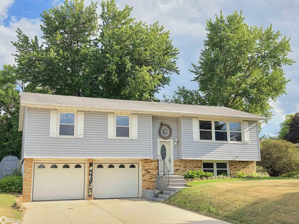 3 Mississippi Circle, Mason City, IA 50401
