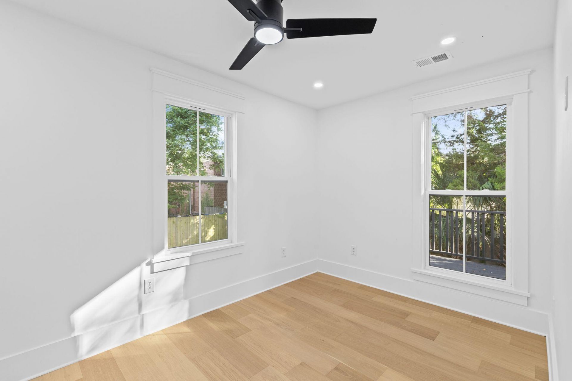 7 Larnes Street Photo 26