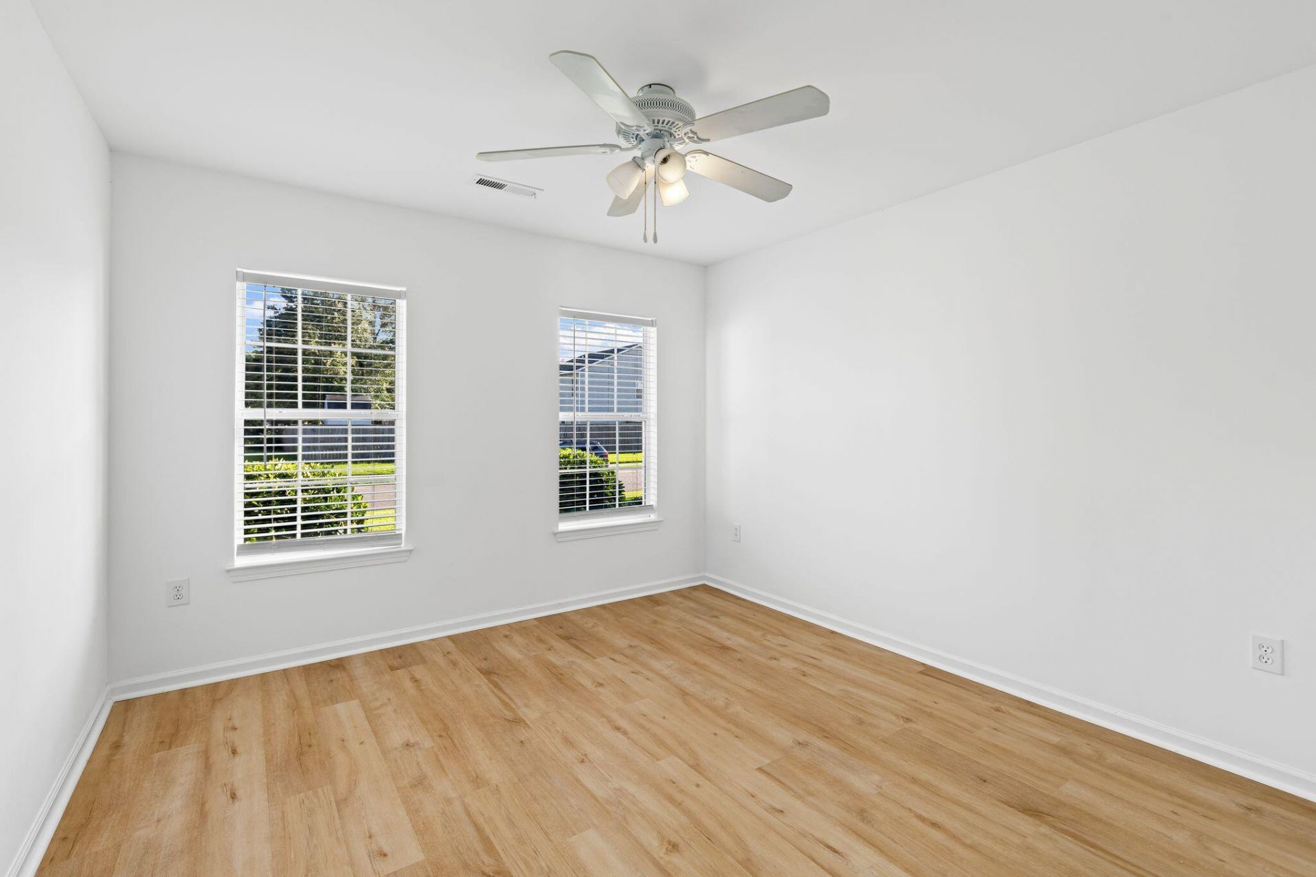 112 Slow Mill Drive Photo 30