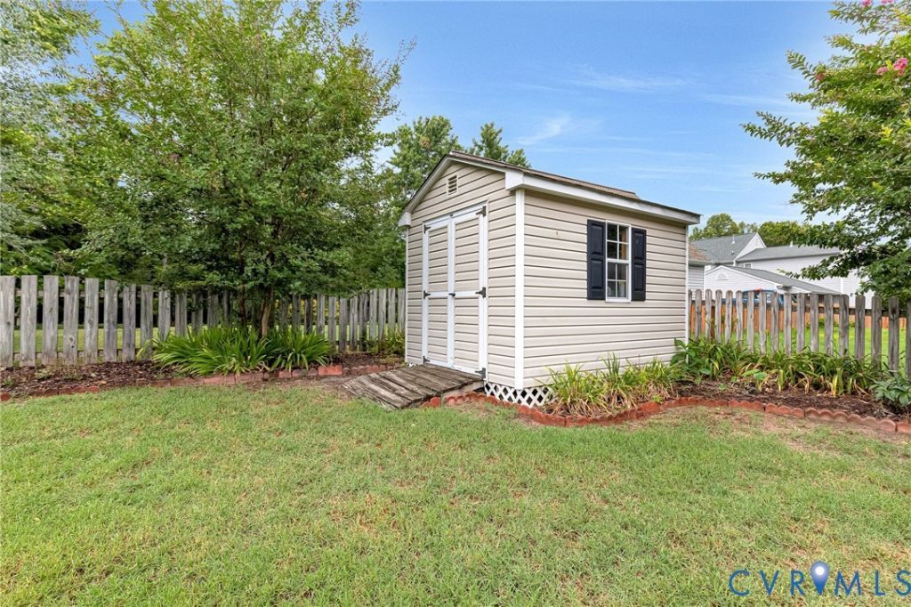 7613 Old Track Lane Mechanicsville, VA 23111