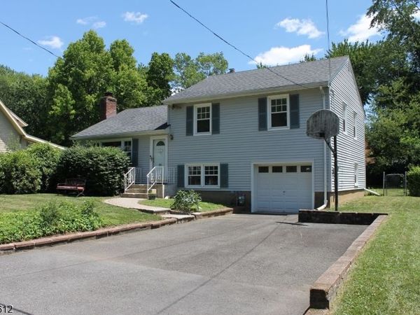 23 House Rd, Morris, NJ 07960