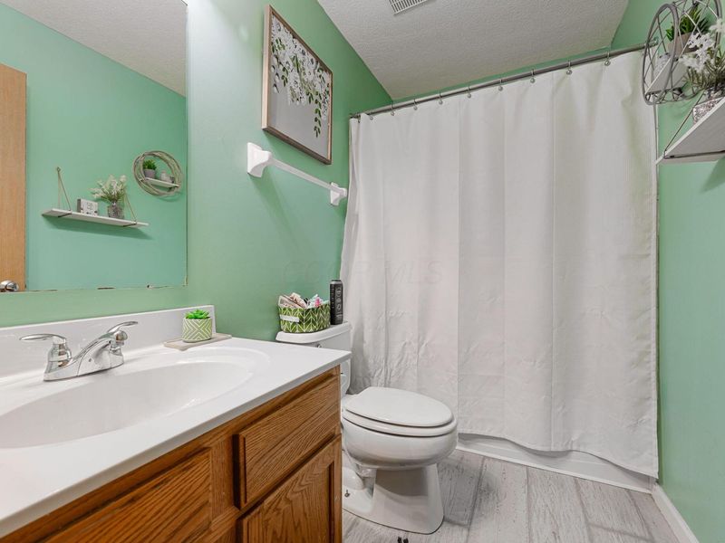 1717 Creekview Drive, Marysville, OH 43040 Photo 12