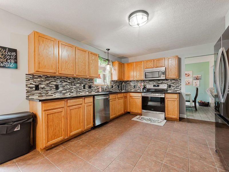 1717 Creekview Drive, Marysville, OH 43040 Photo 7