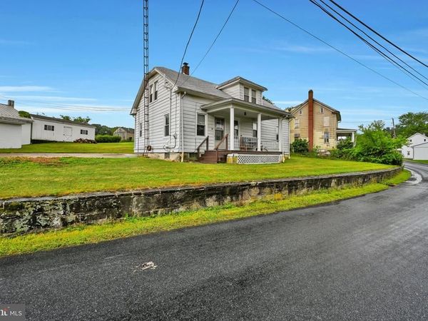 76 80 CIRCLE DRIVE , RED LION, PA 17356