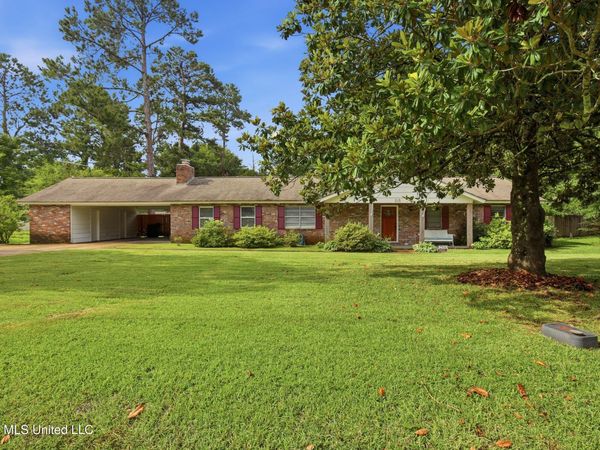 215 Sheryl Drive, Madison, MS 39110