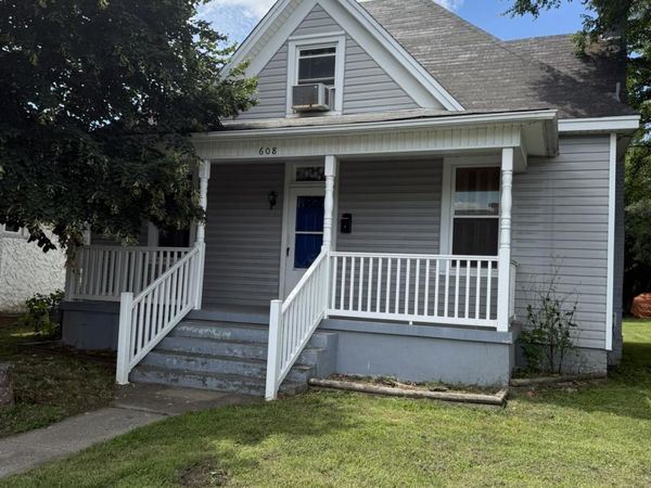 608 W Main ST, Covington, VA 24426
