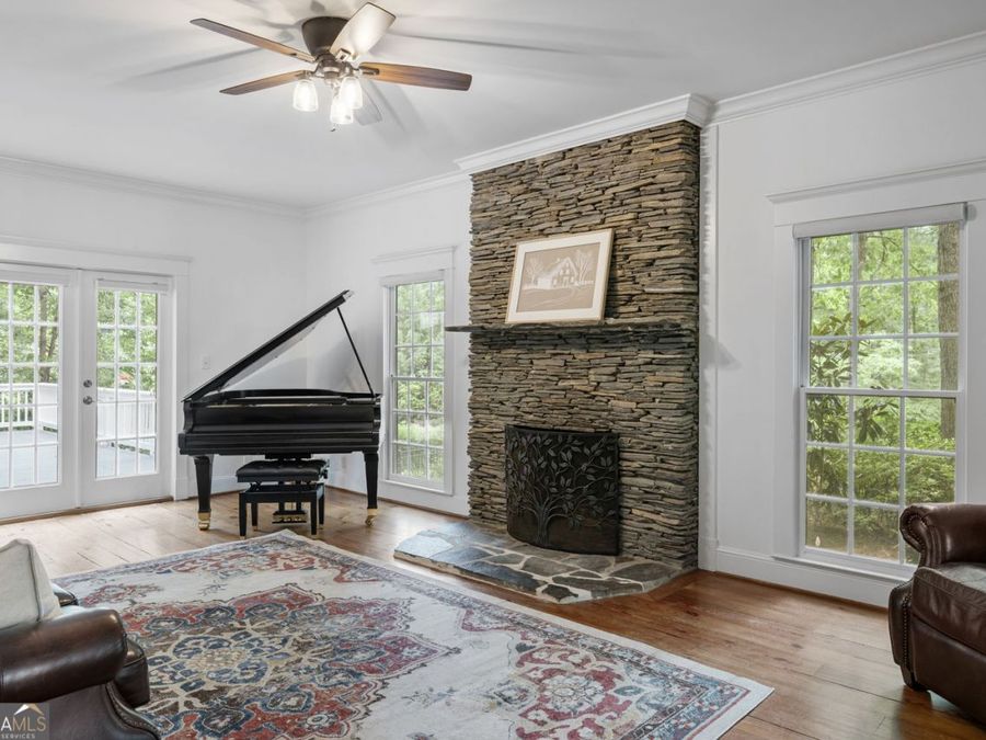 Property Image 28