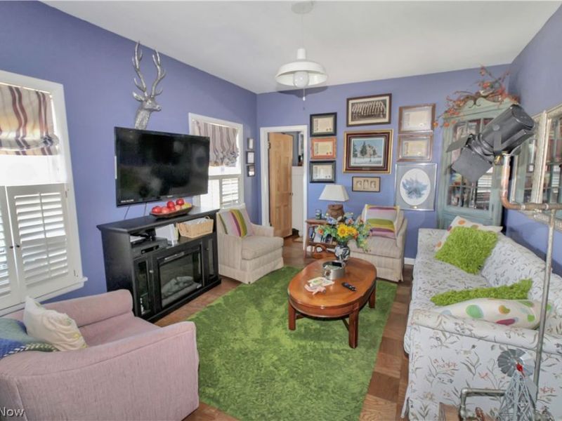 504 E Perry Street, Port Clinton, OH 43452 Photo 12