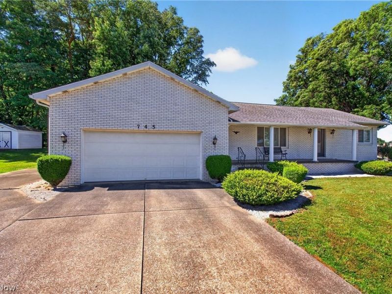 745 Concord Street NW, Massillon, OH 44646 Photo 2