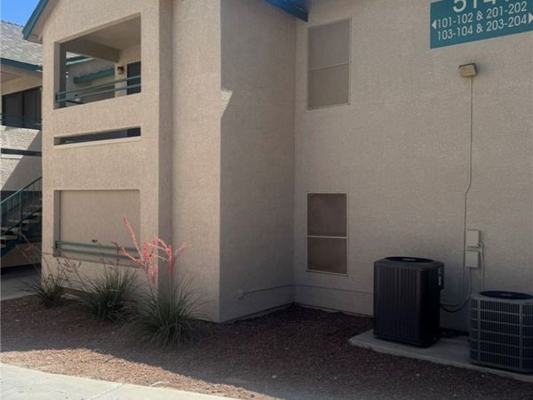 5141 Lindell Road, Unit 102, Las Vegas, NV 89118