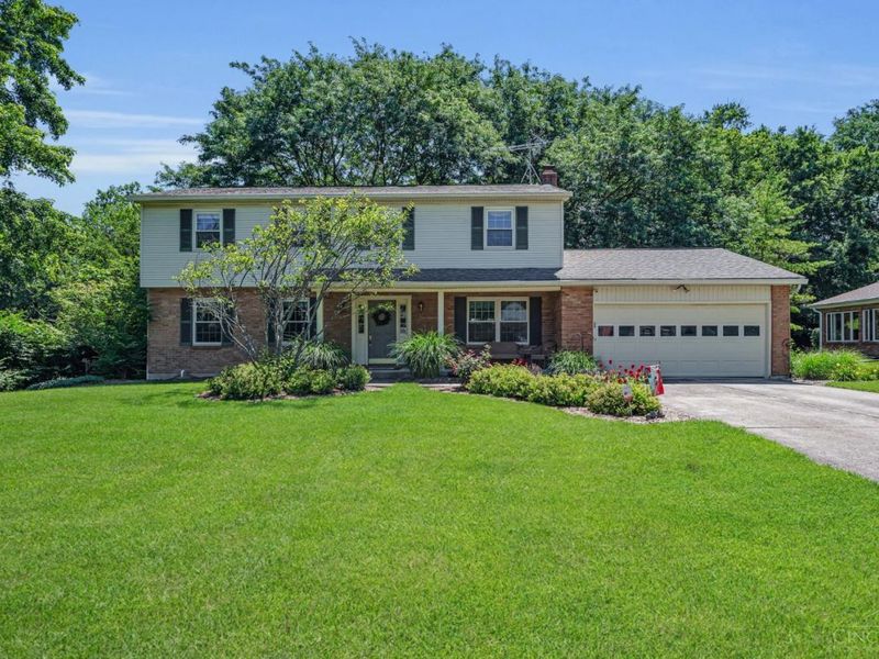 9300 Bodford Drive, West Chester, OH 45069 Photo 2