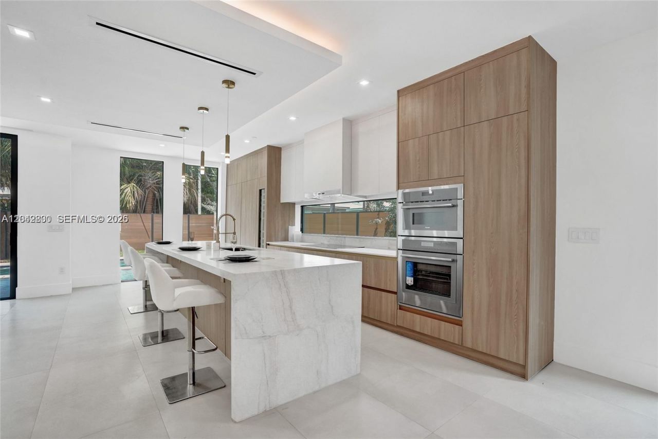 1825 NE 26th Ave, Unit 1, Fort Lauderdale, FL 33305 Photo