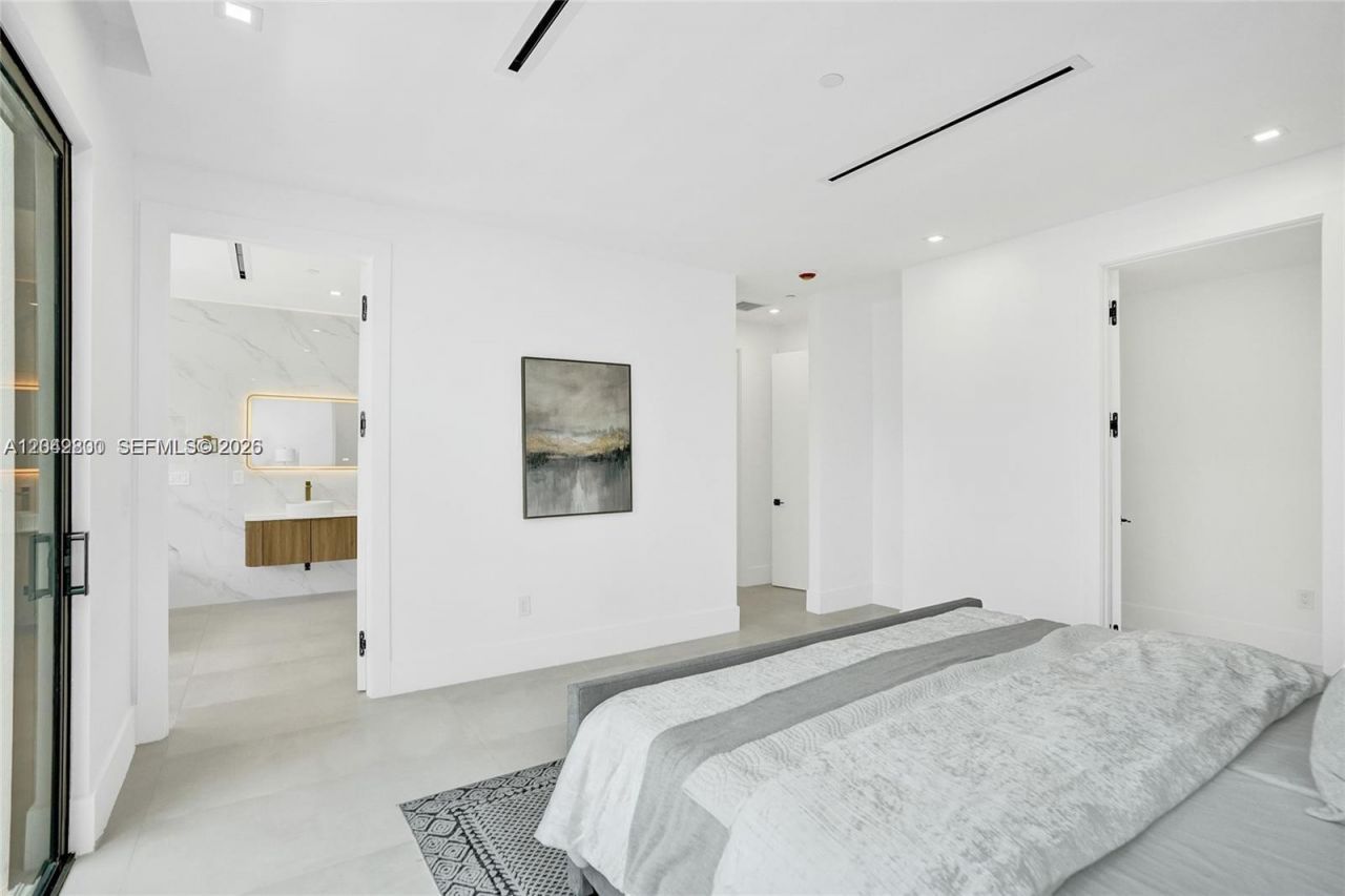 1825 NE 26th Ave, Unit 1, Fort Lauderdale, FL 33305 Photo
