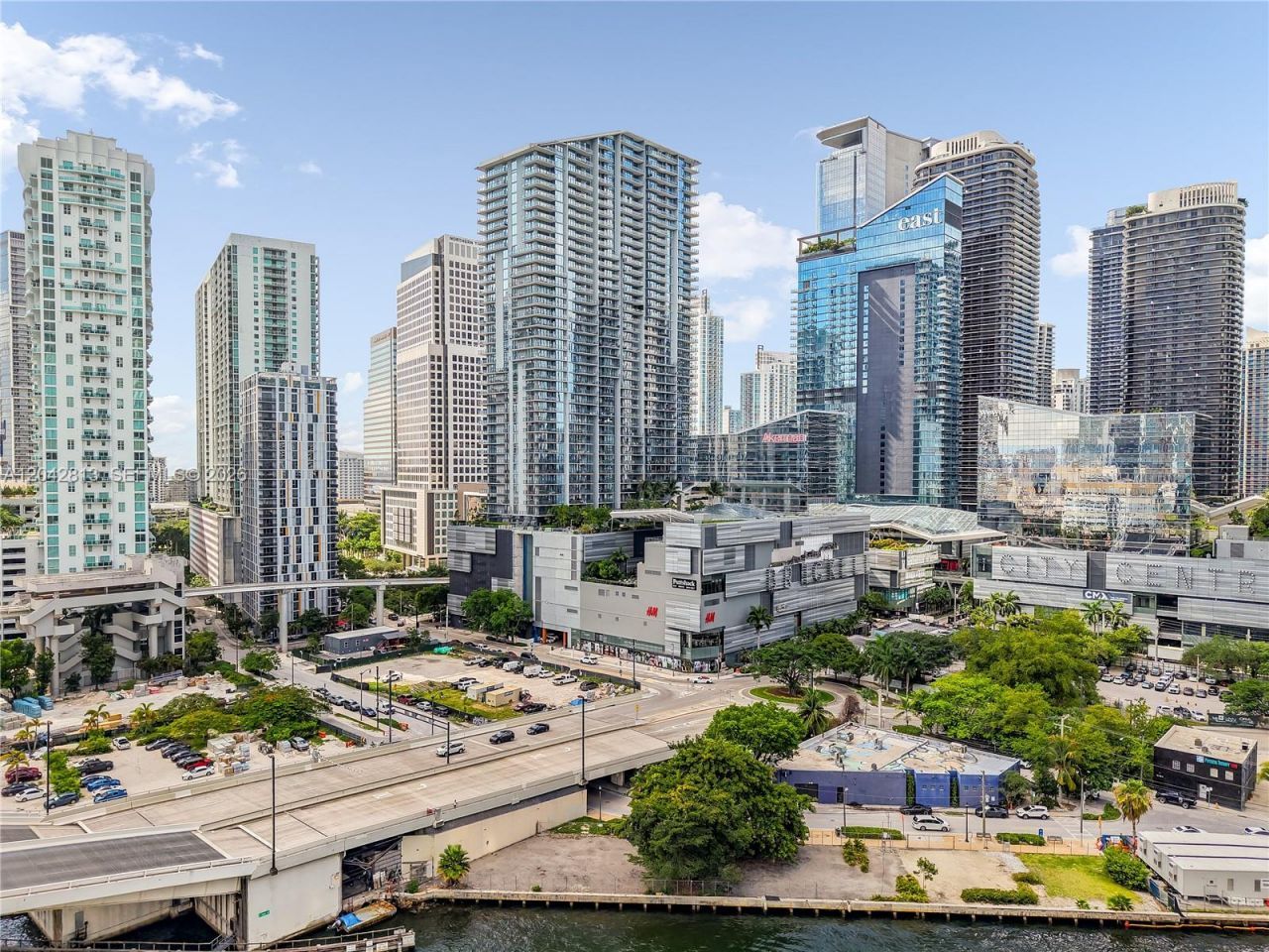90 SW 3rd St , Unit 3003, Miami, FL 33130 Photo