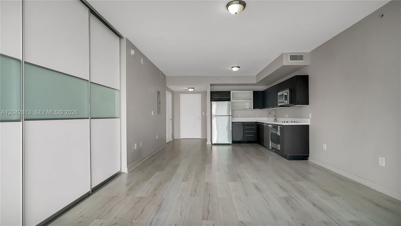 90 SW 3rd St , Unit 3003, Miami, FL 33130 Photo