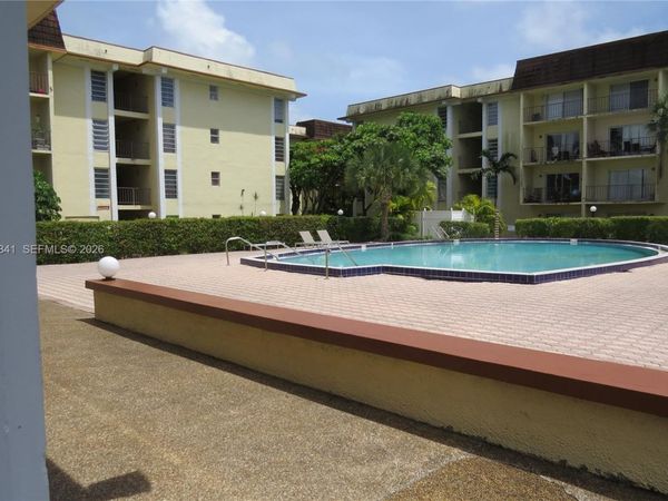 12035 NE 2nd Ave , Unit A406, North Miami, FL 33161