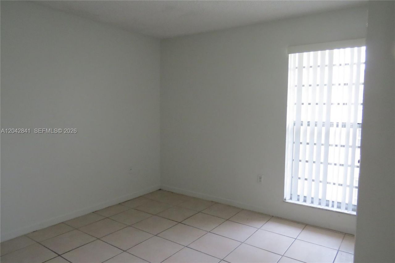 12035 NE 2nd Ave, Unit A406, North Miami, FL 33161 Photo