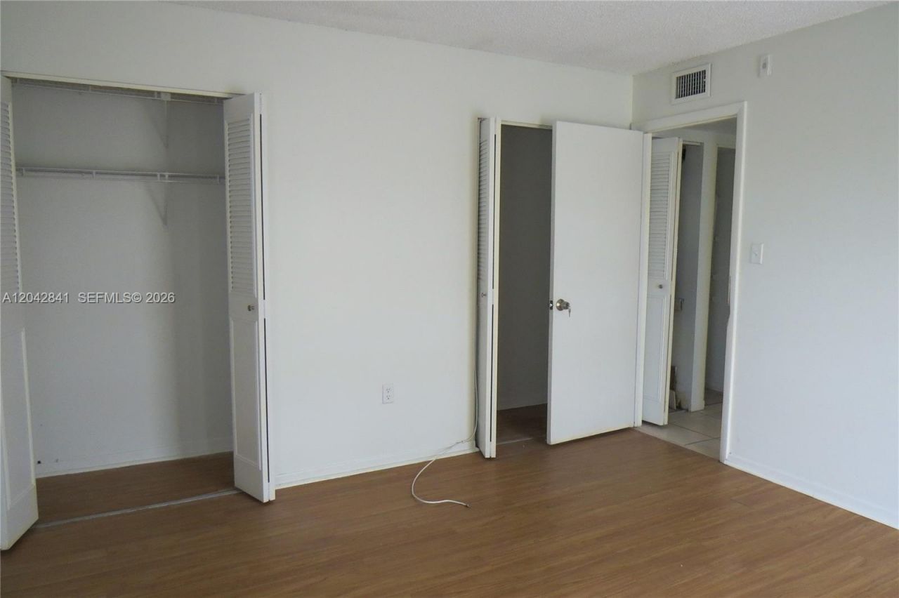 12035 NE 2nd Ave, Unit A406, North Miami, FL 33161 Photo