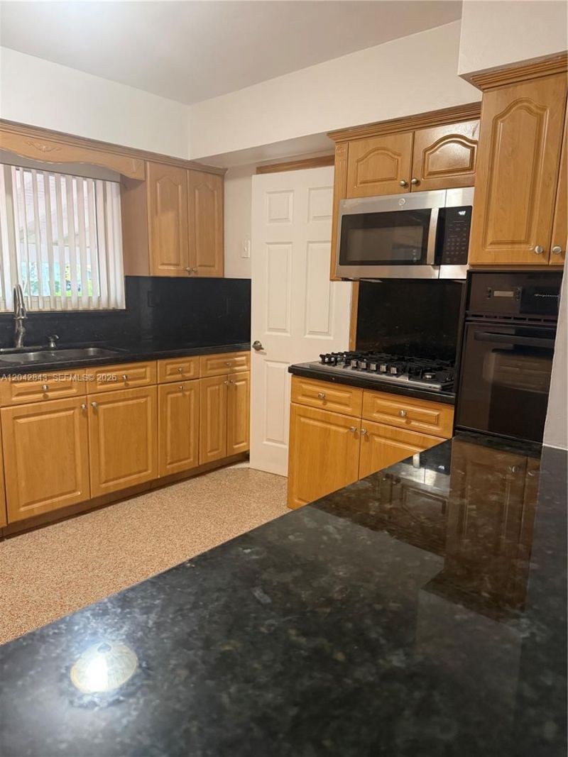 7931 SW 13th Ter, Unit 7931, Miami, FL 33144 Photo