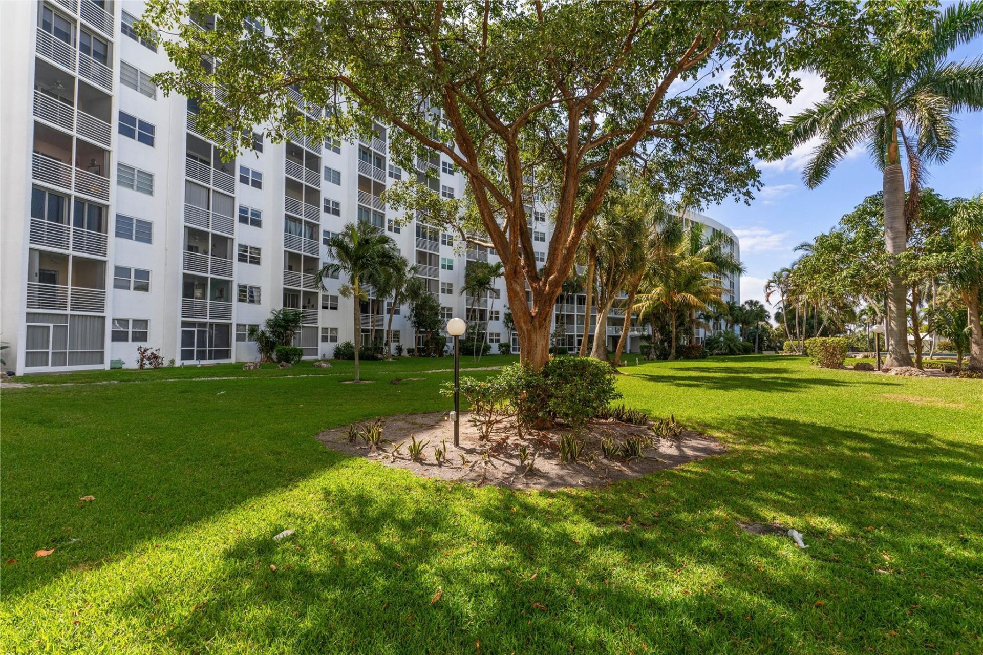 2731 NE 14th St Causeway, Unit 121, Pompano Beach, FL 33062 Photo