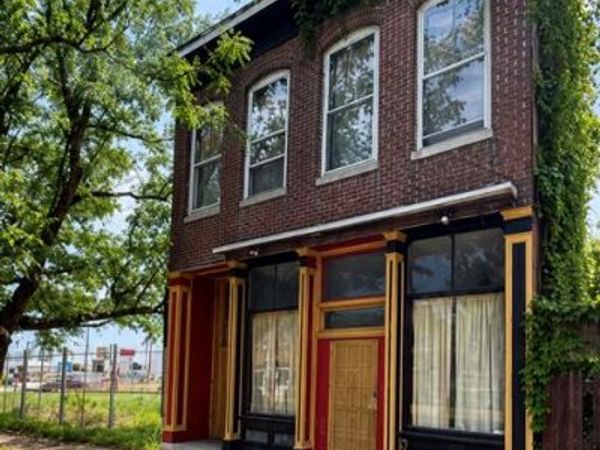 7116 S Broadway , St Louis, MO 63111