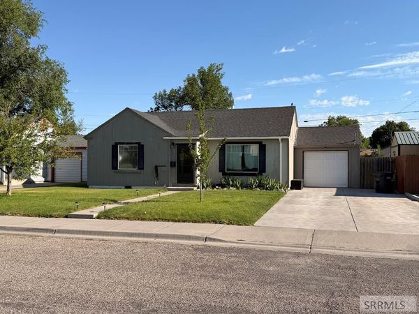 935 E 14th Street, IDAHO FALLS, ID 83404