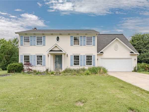 1347 Sharonbrook Drive , Twinsburg, OH 44087