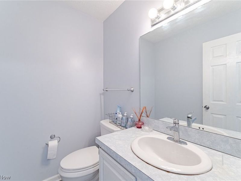 1347 Sharonbrook Drive, Twinsburg, OH 44087 Photo 12