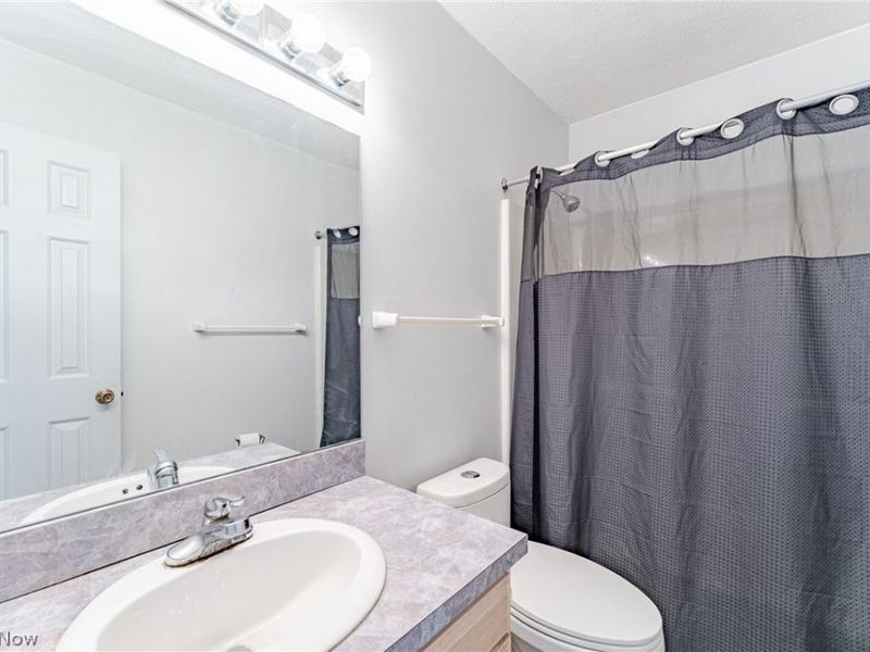 1347 Sharonbrook Drive, Twinsburg, OH 44087 Photo 17
