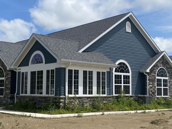 5600 Fountain Circle , Winfield, IN 46307