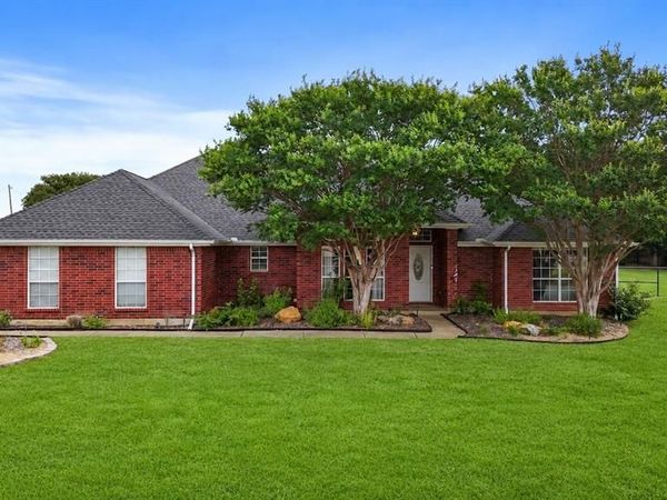 3909 Timbercrest Drive E, Burleson, TX 76028